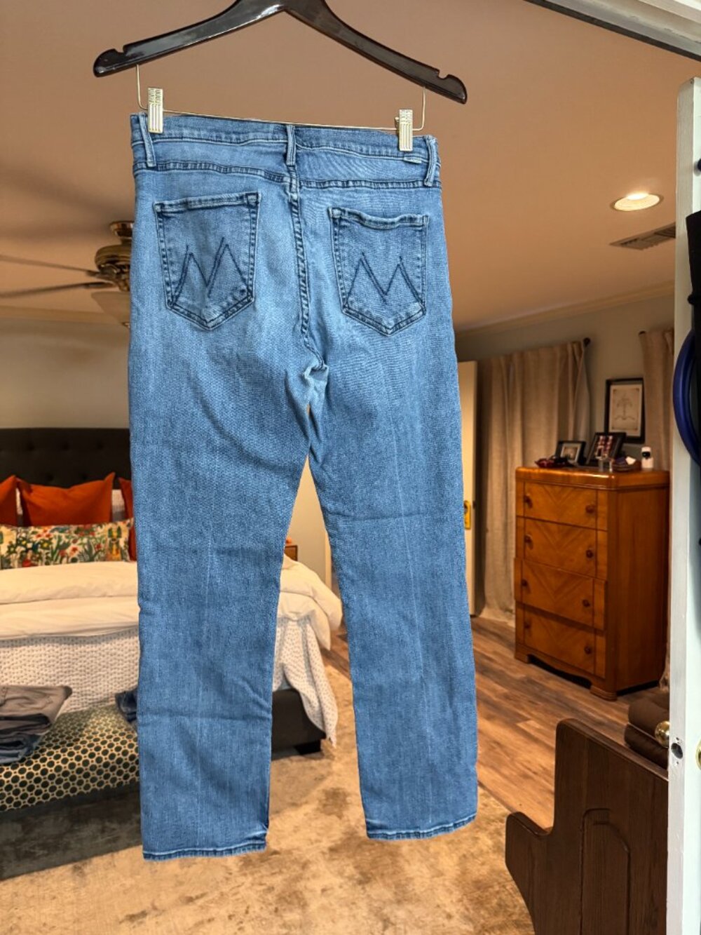 MOTHER Jeans, 3 pair of well worn, distressed jeans - Picture 7 of 15